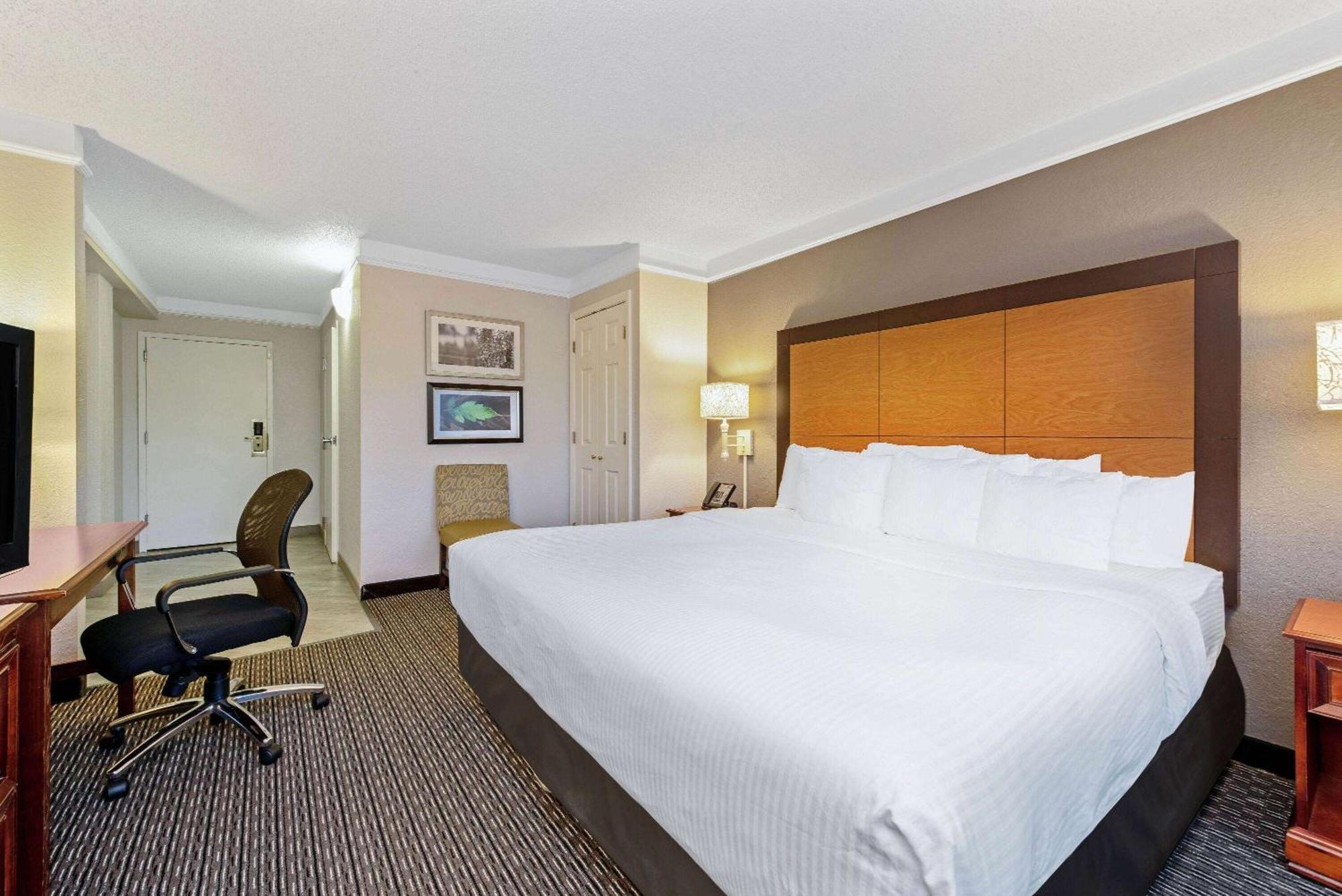 Hotel La Quinta By Wyndham New Orleans Airport Kenner Exterior foto