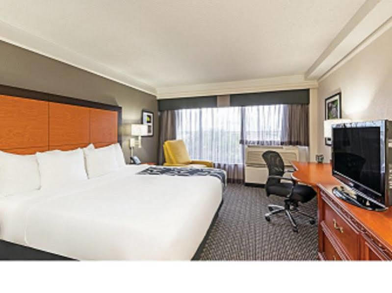 Hotel La Quinta By Wyndham New Orleans Airport Kenner Exterior foto